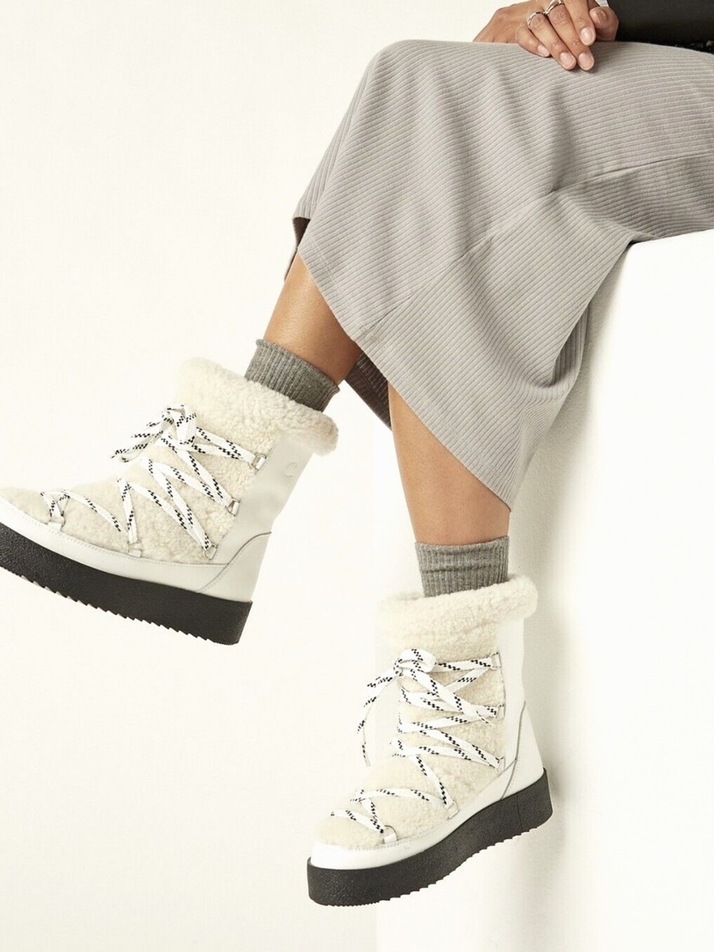 La Canadienne Eloise Shearling-lined Leather Snow Winter Boot White Size 37
